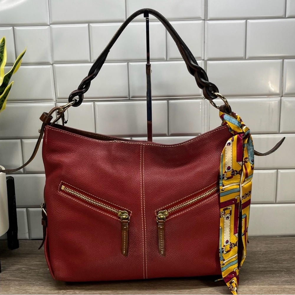 Dooney & Bourke Red Pebbled Leather Shoulder Bag! Preowned! - Picture 1 of 15